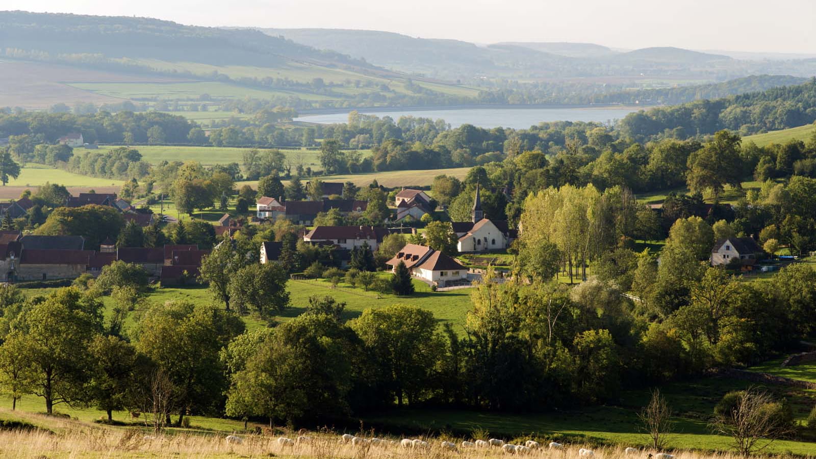 village de Commarin