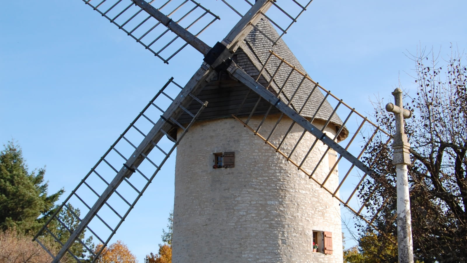 Le Moulin à Vent