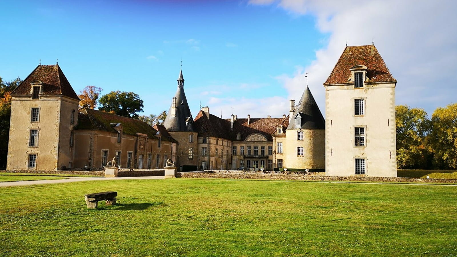 Société des Amis du Château de Commarin