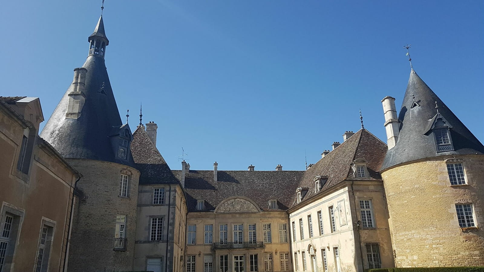 Picnic champêtre au Château de Commarin