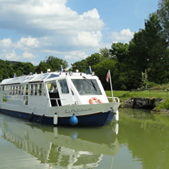 Bateau promenade 'La Billebaude' - POUILLY-EN-AUXOIS
