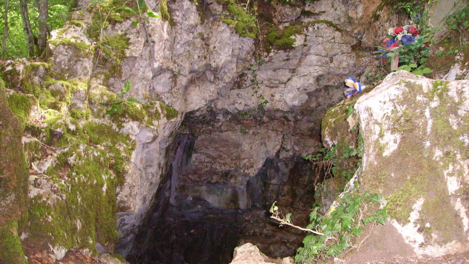 Grotte du Maquis