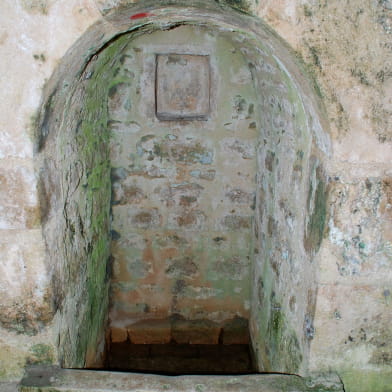 Fontaine de Saint-Quentin et lavoir d'Aubaine